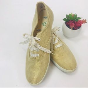 Vintage LA Gear. Gold classic sneakers